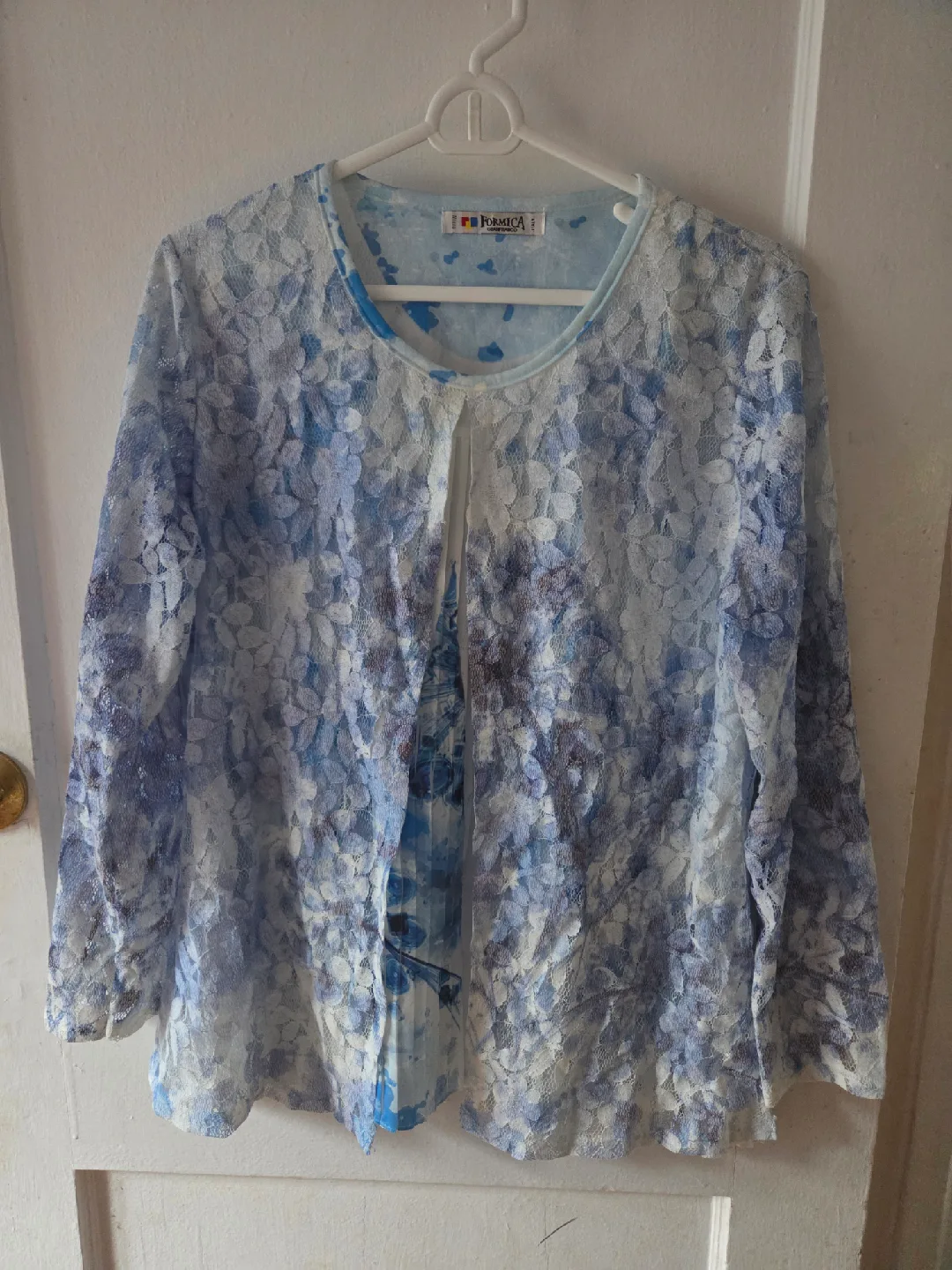 Formica Lace Top - Blue/White Floral thumbnail