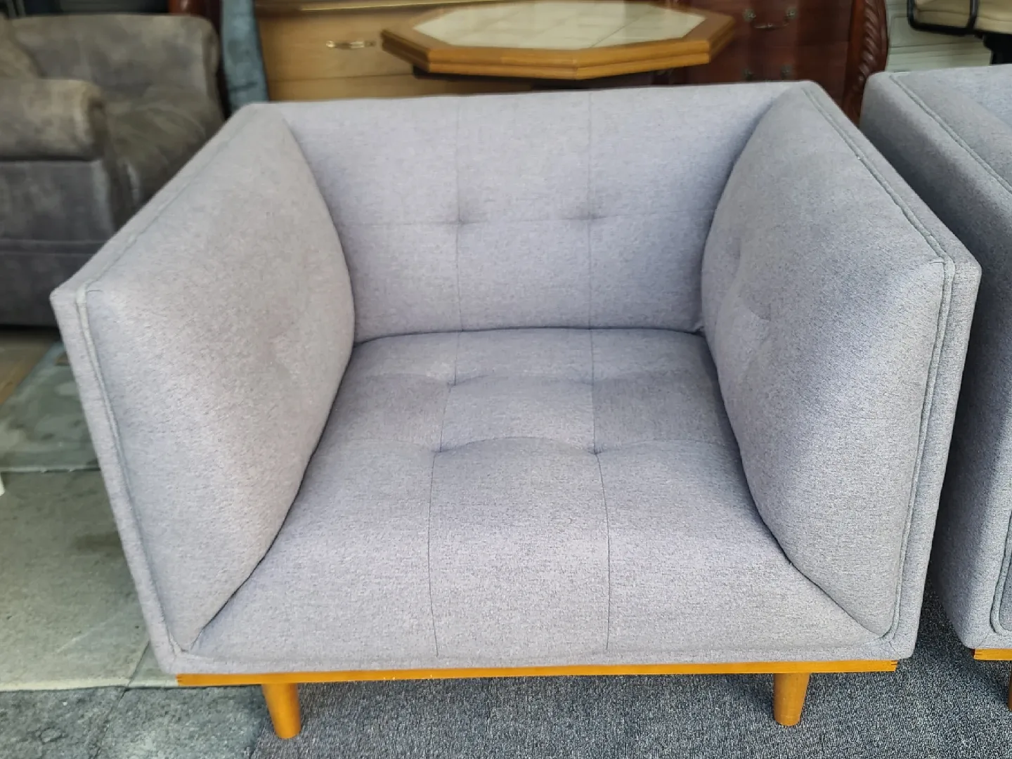 MODERN GREY TUBE CHAIR image indicator(3)