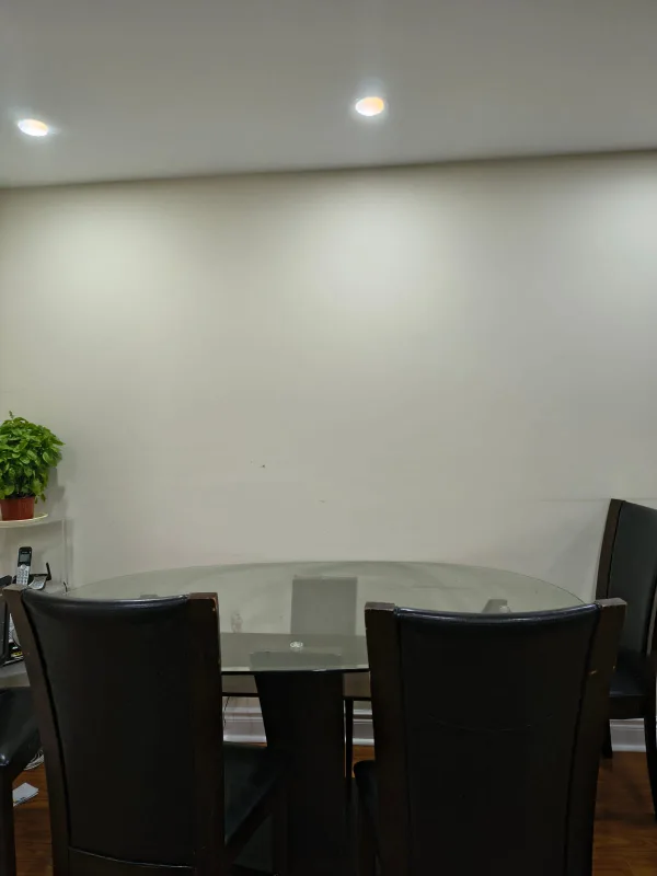 Glass Top Dining Table with 6 Chairs image indicator(4)