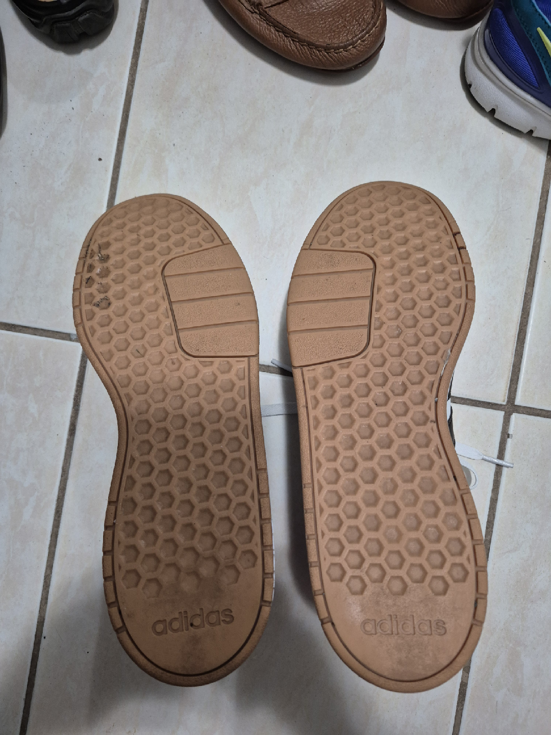 Adidas Court Team Bounce Shoes - US 9 - photo 3