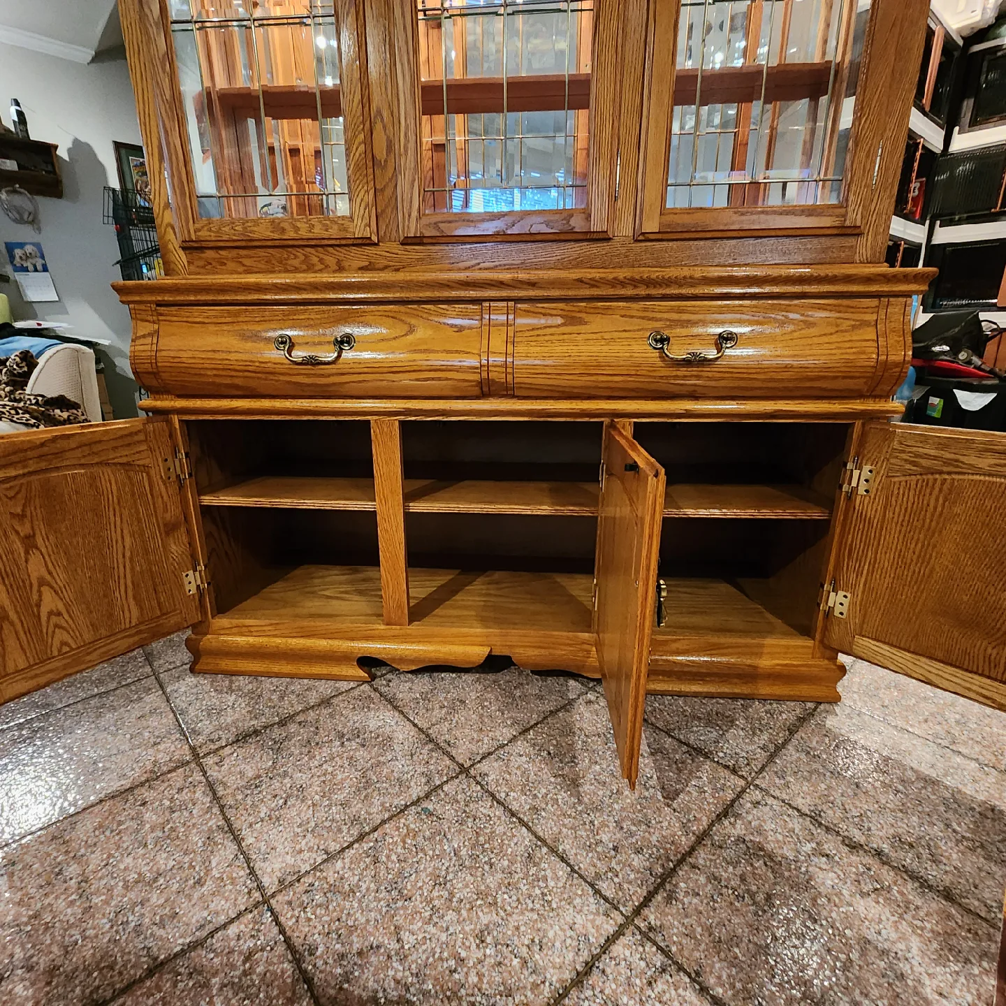 Solid Oak Hutch & Buffet – Lighted Display image indicator(5)