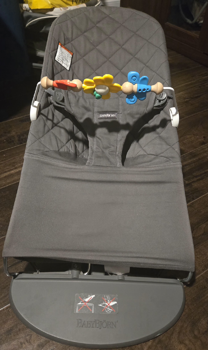 BabyBjorn Bouncer with Toy Bar - Grey
