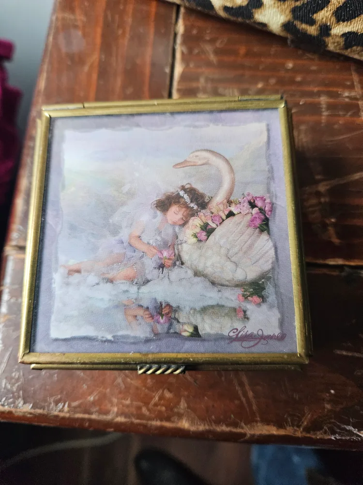 Vintage Brass & Glass Trinket Box thumbnail