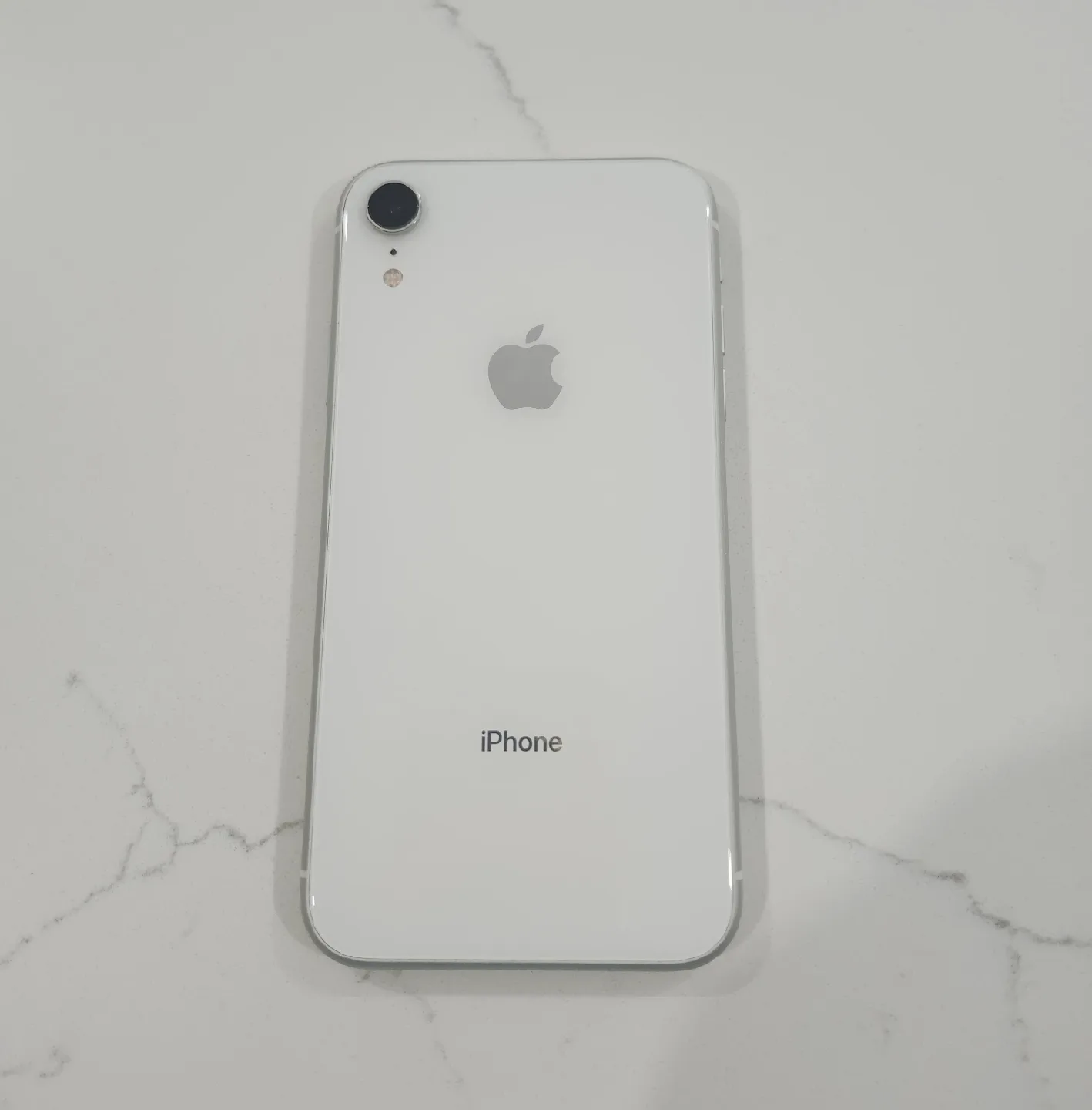 Apple iPhone Xr 64GB White Unlocked thumbnail