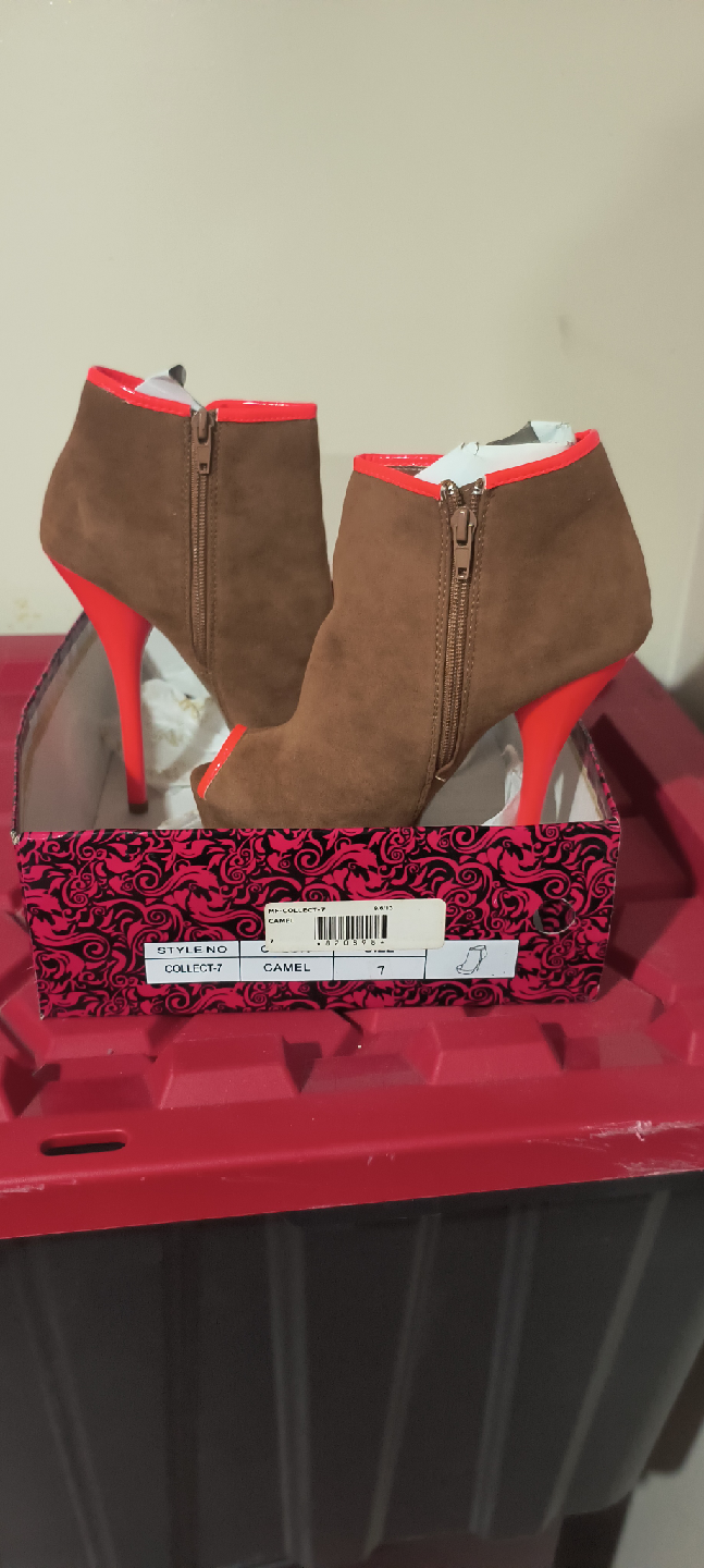 Brown Peep-Toe Platform Booties - photo 4