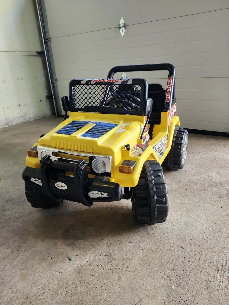 Drifter Raptor 4x4 Yellow Ride-On Toy Car image indicator(3)