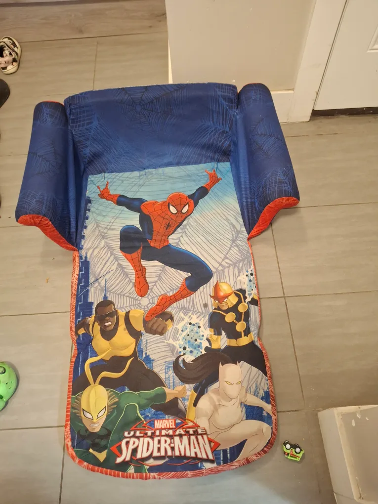 Marvel Ultimate Spider-Man Kids Flip Open Sofa image indicator(2)