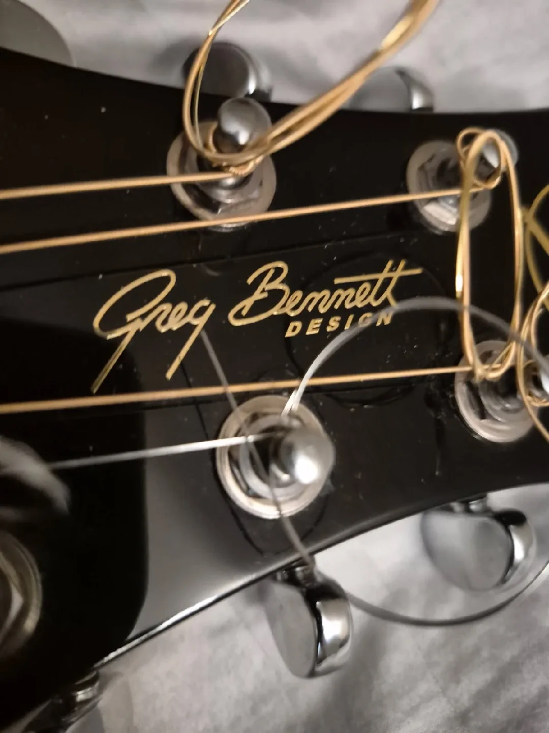 Greg Bennett D-1/BK Acoustic Guitar with Case image indicator(2)