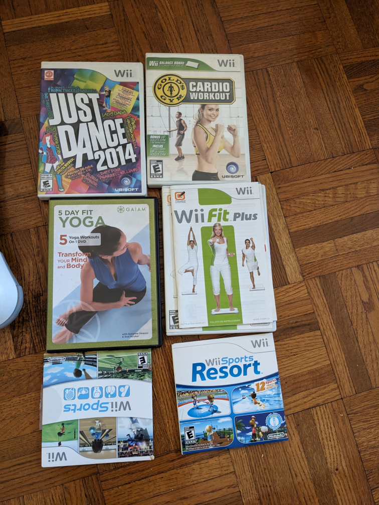 Wii Console, Balance Board, Games and Accessories - photo 2