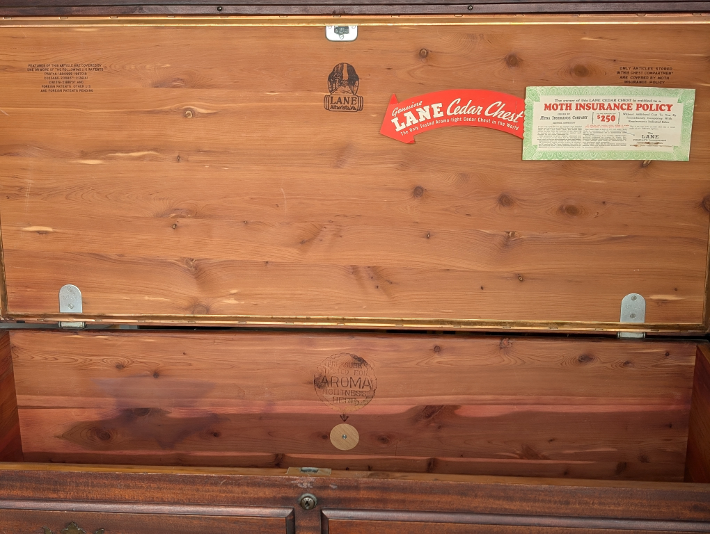 1964 Lane Cedar Chest - Altavista, VA - photo 3