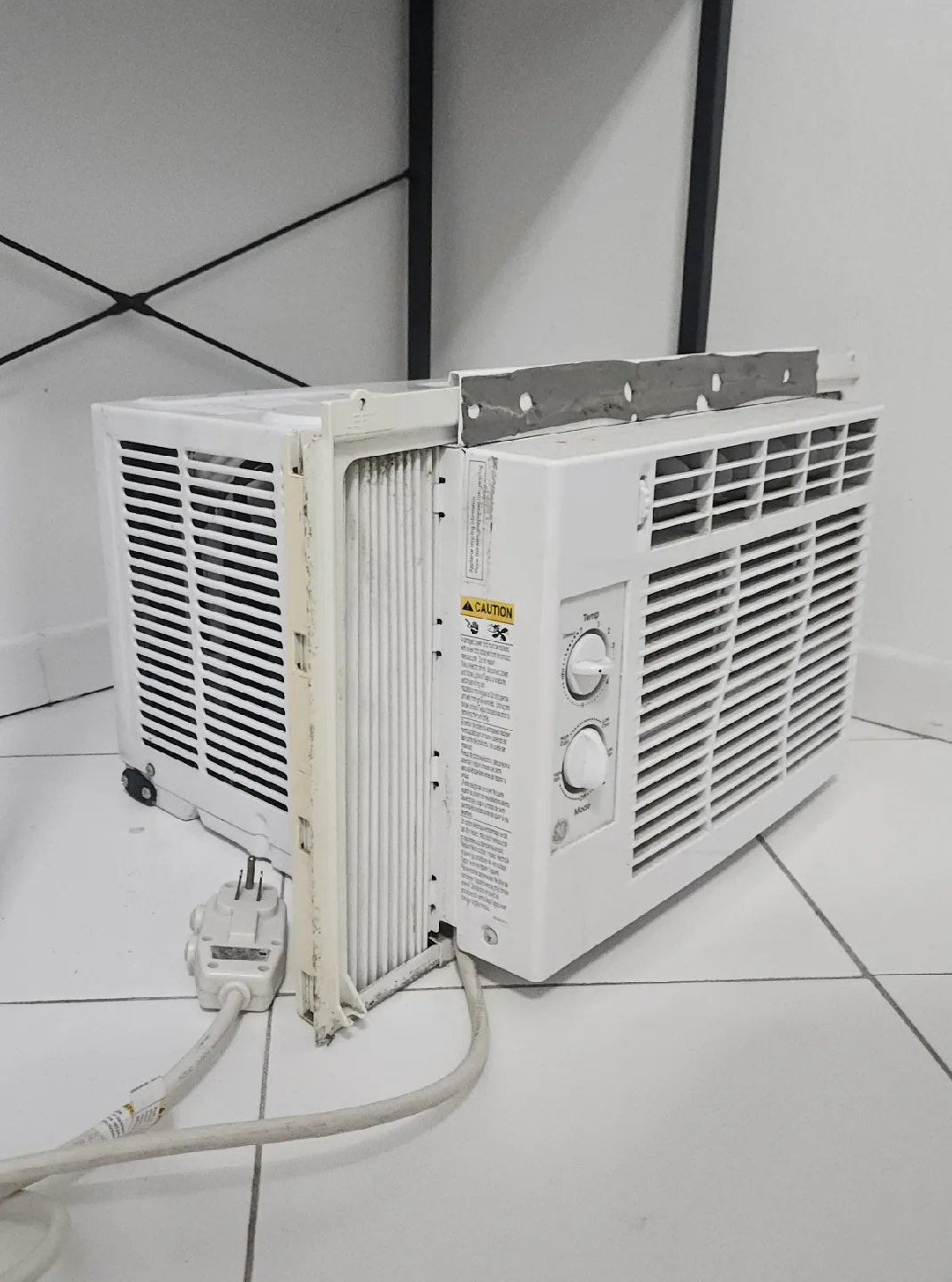 GE Window Air Conditioner image indicator(3)