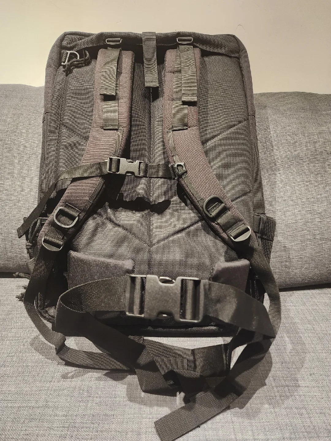 Topo Designs Global Travel Bag 40L - Black image indicator(6)