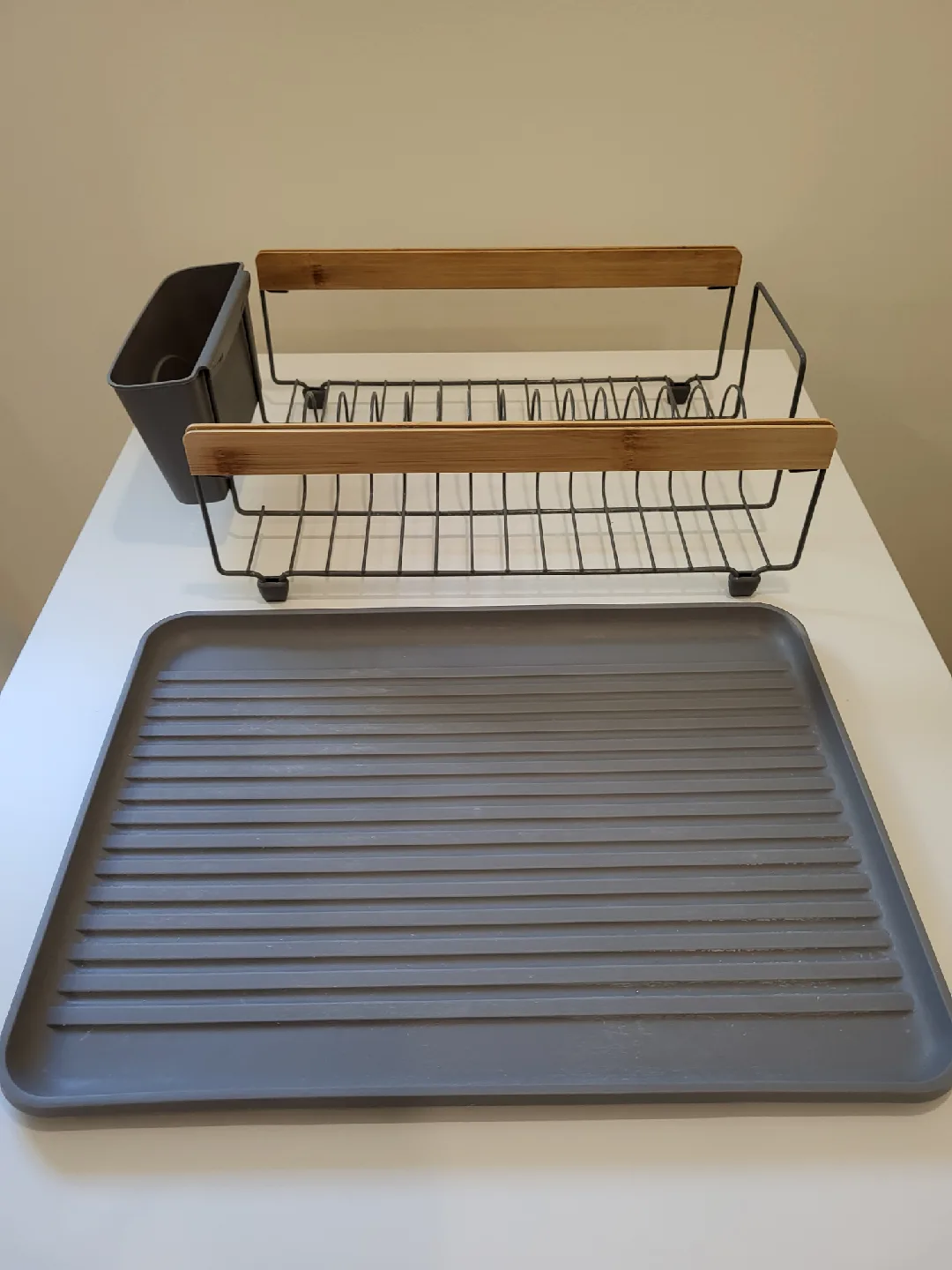 Grey Dish Rack with Bamboo Accents image indicator(4)
