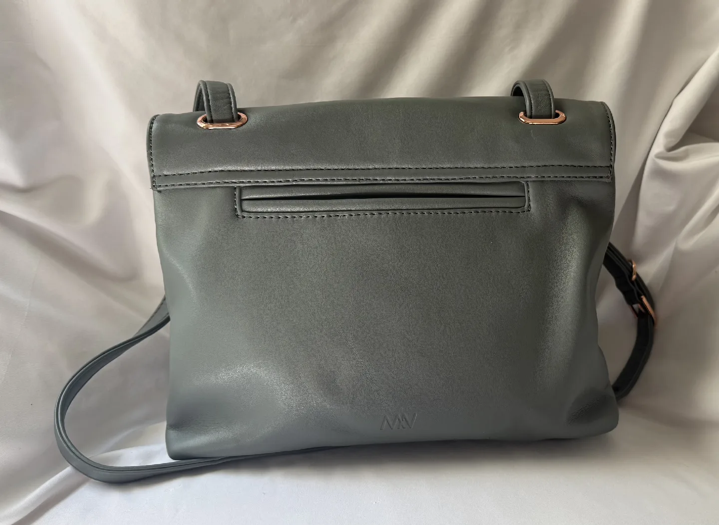 Matt & Nat Vegan Leather Olive Green Crossbody Bag image indicator(2)
