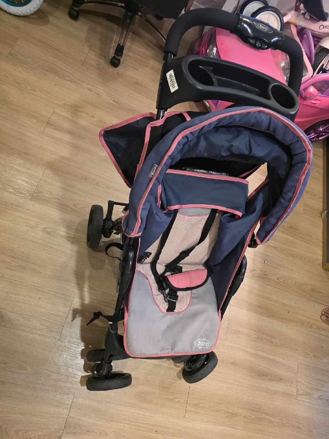 Borrí Stroller - Navy Blue & Pink Trim image indicator(4)
