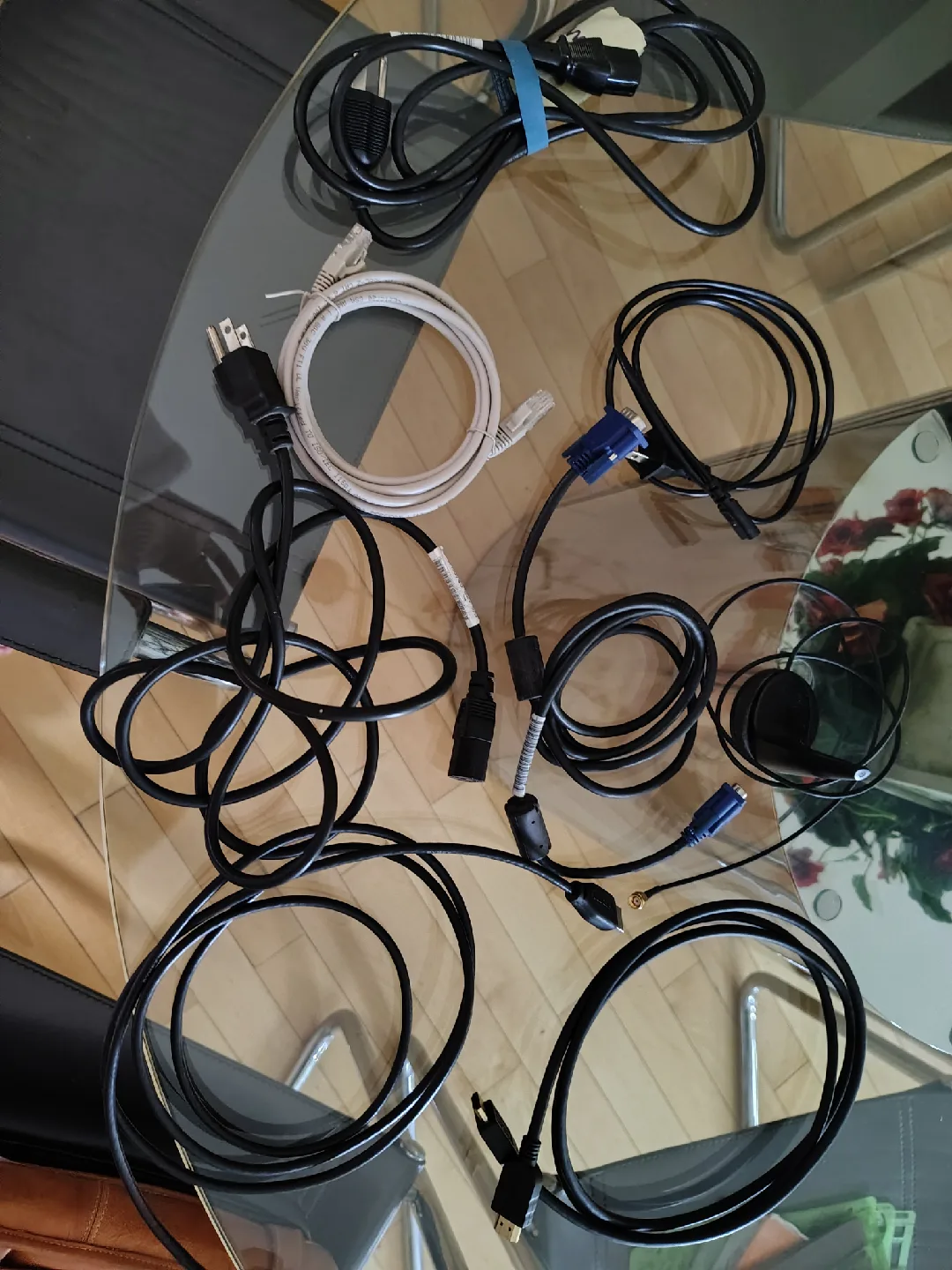 8 Assorted Computer Cords + Samsung Mini Speaker image indicator(2)
