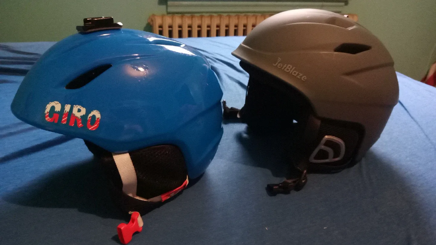 Giro & JetBlaze Ski/Snowboard Helmets image indicator(2)