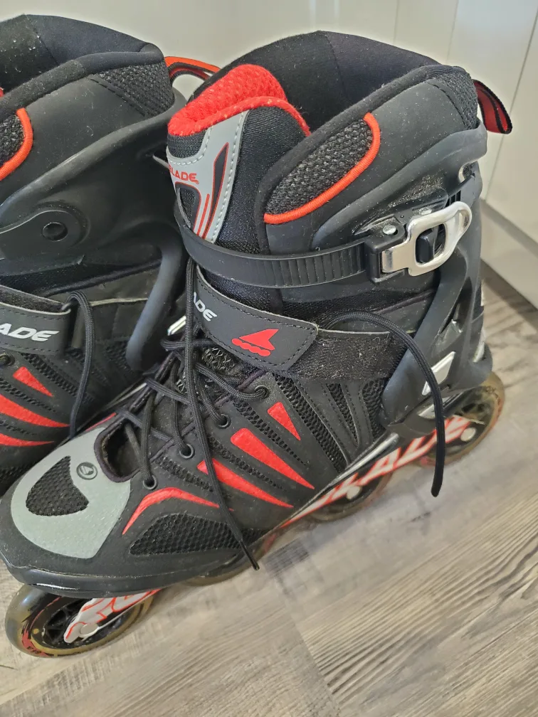 Rollerblade Crossfire 90 mm Inline Skates - men's size 10 image indicator(7)