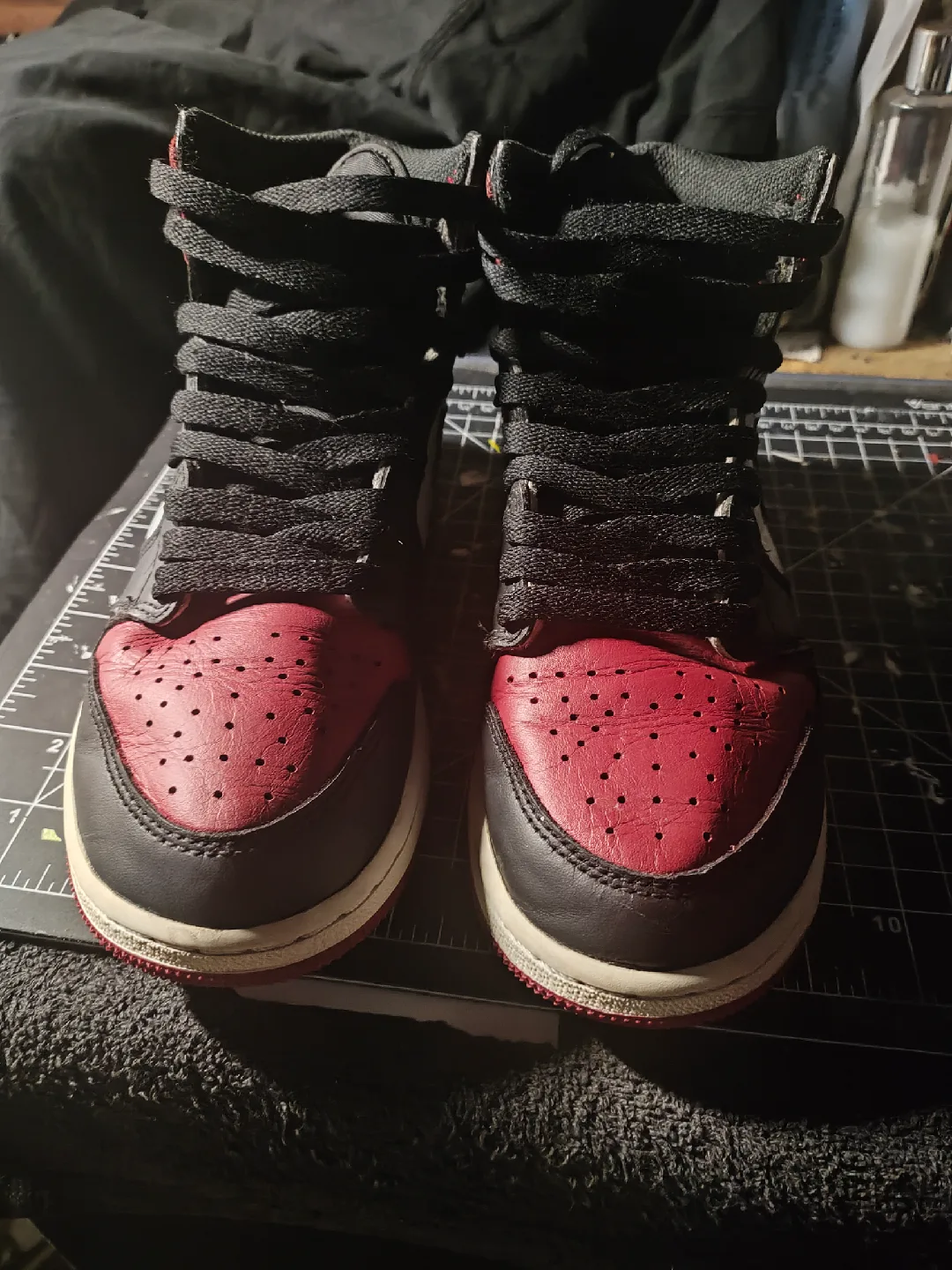 Nike Air Jordan 1 Retro OG Bred Toe image indicator(2)