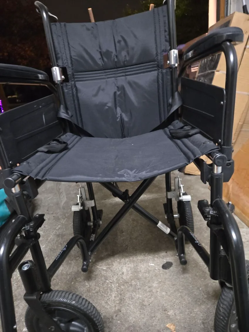 Black Transport Wheelchair image indicator(2)