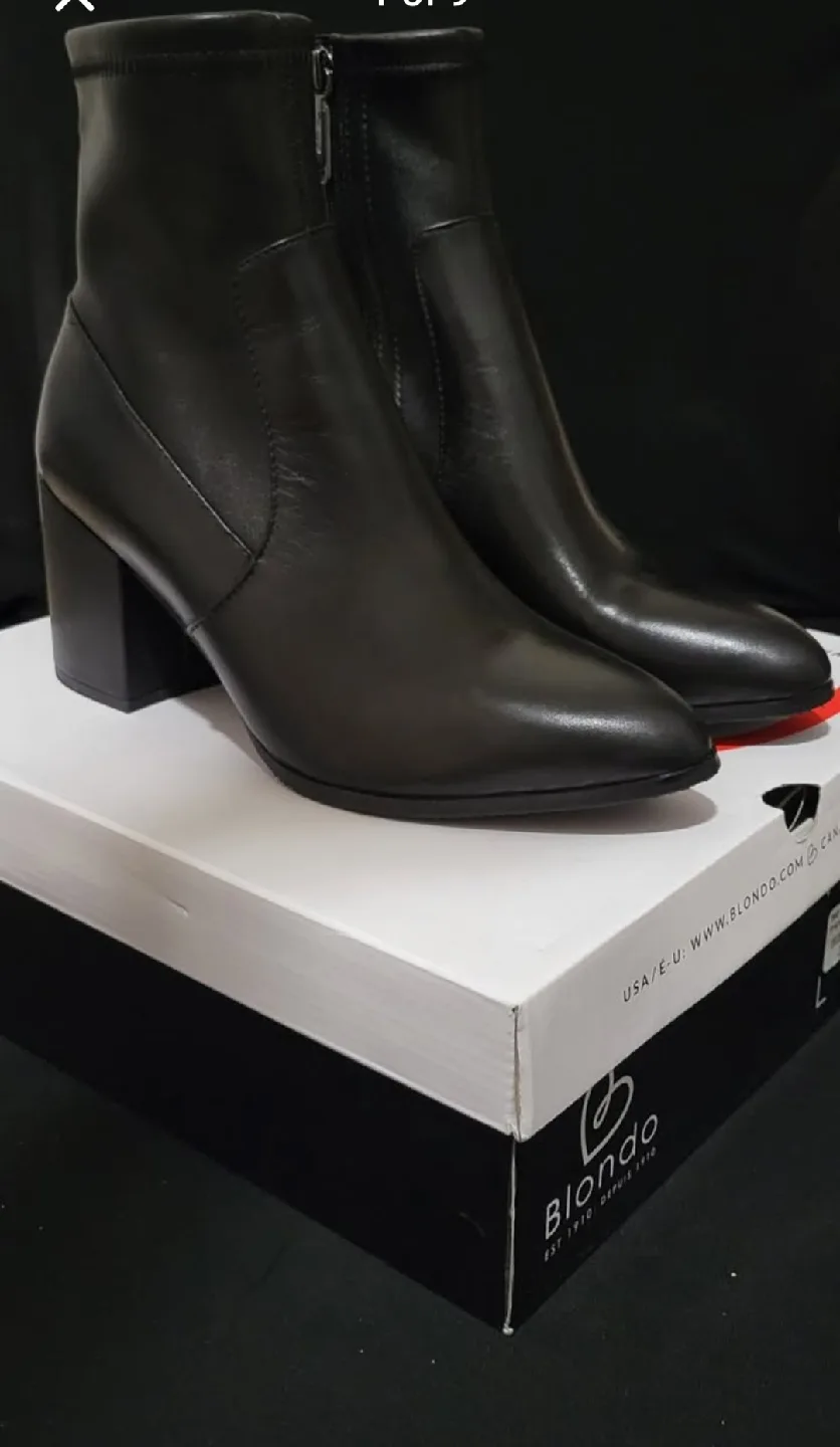 Blondo Black Leather Waterproof Booties image indicator(10)