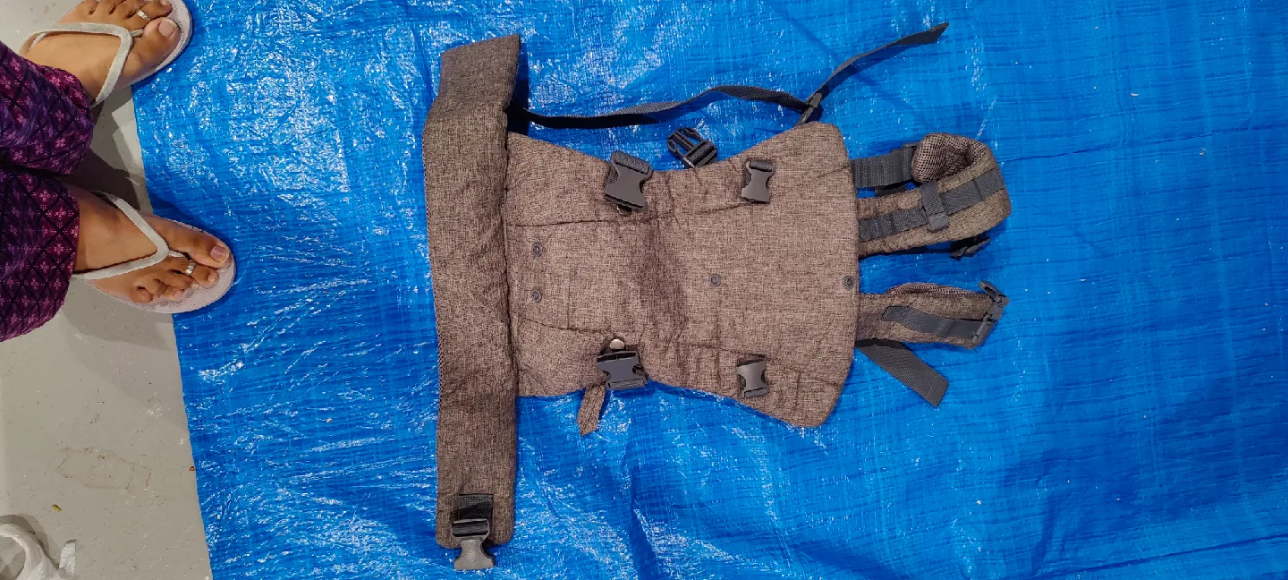 You+Me Baby Carrier image indicator(2)