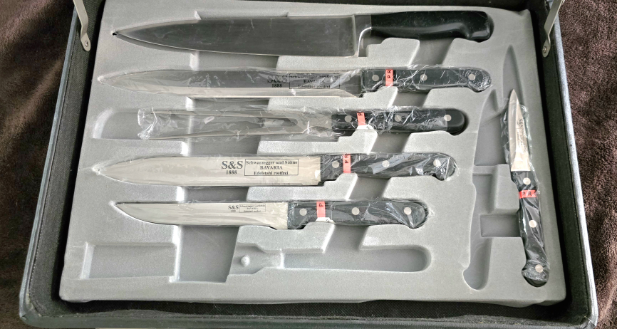 Schwarzegger & Söhne Bavaria Knife Set - New in Case