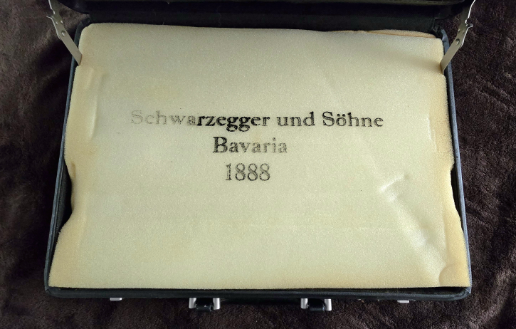 Schwarzegger & Söhne Bavaria Knife Set - New in Case - photo 2
