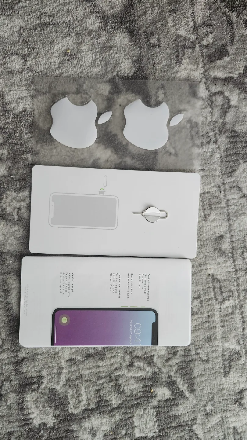 Apple iPhone XR - White image indicator(4)