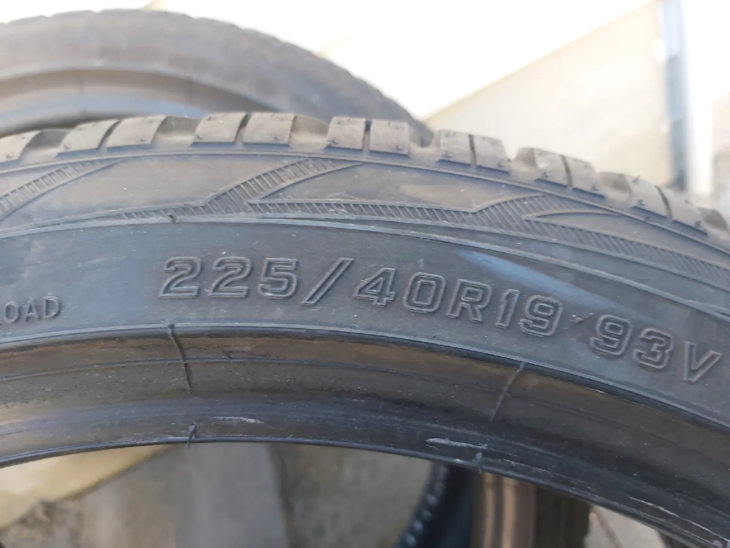 Falken Eurowinter Tires - 225/40R19 image indicator(2)