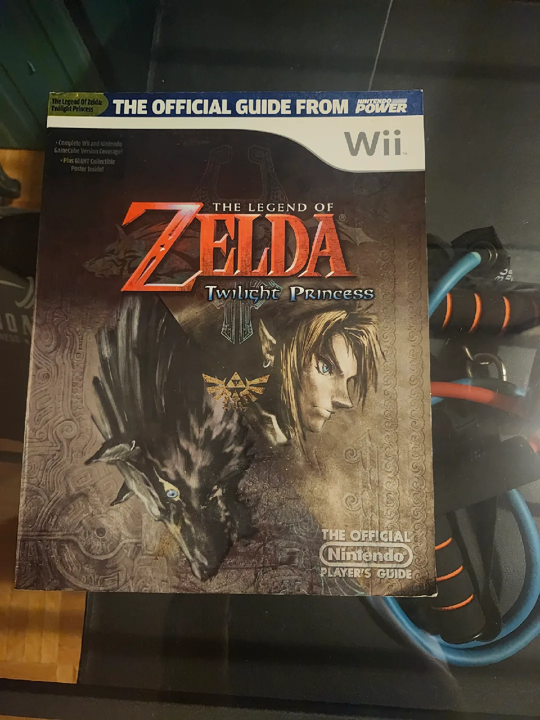 The Legend of Zelda: Twilight Princess Official Guide thumbnail