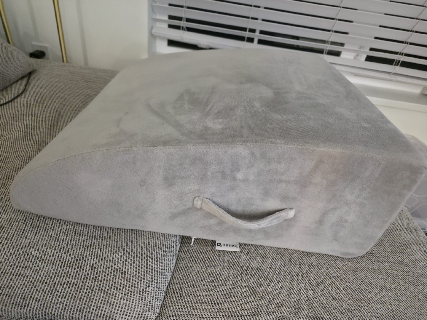 leg Wedge Pillow - Grey