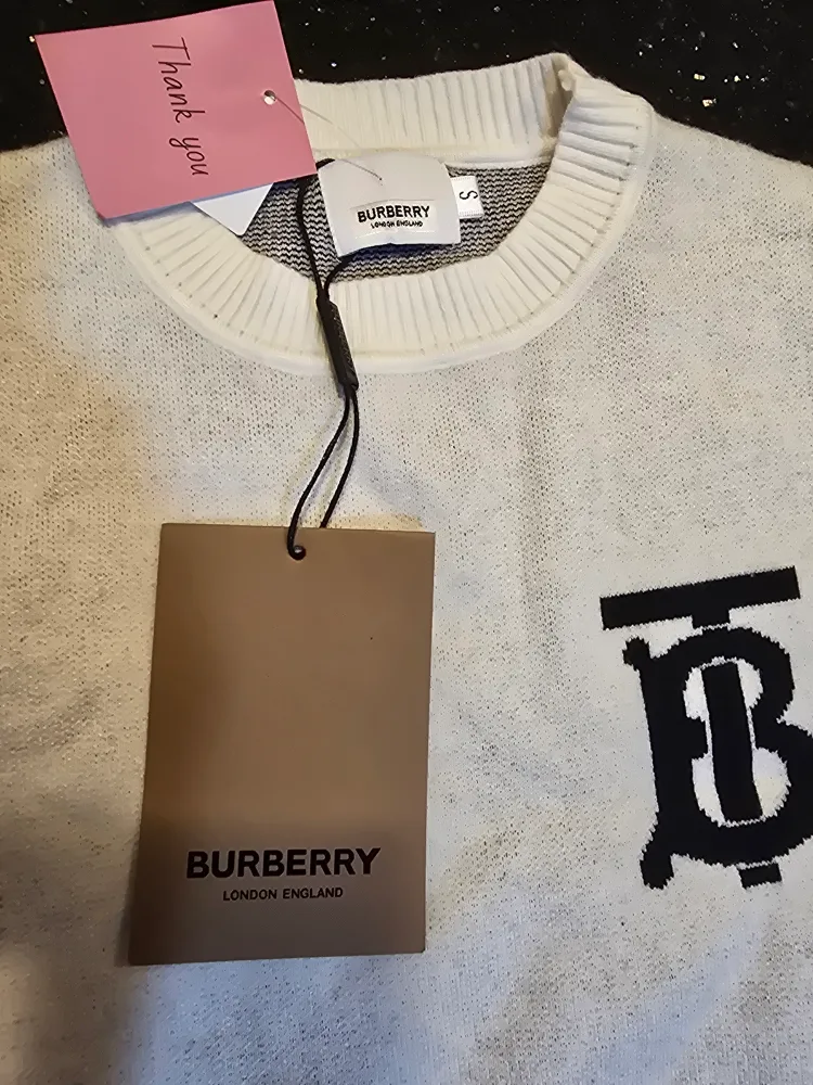New Burberry London England Sweater Size S image indicator(3)