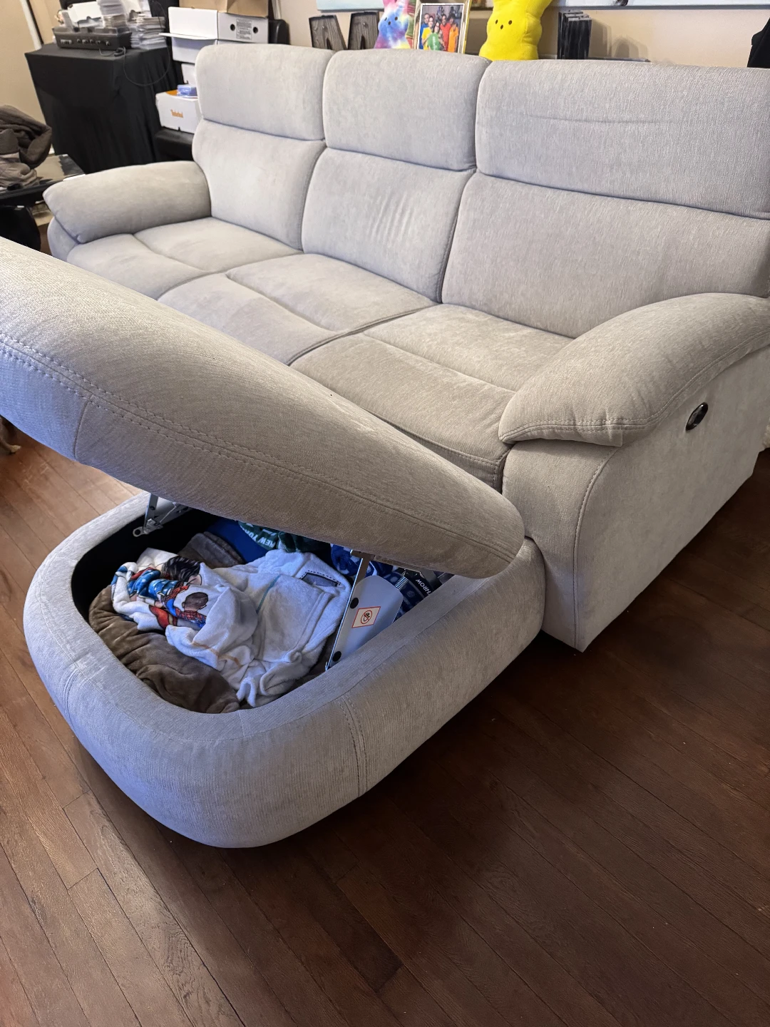 recliner sofa with storage
