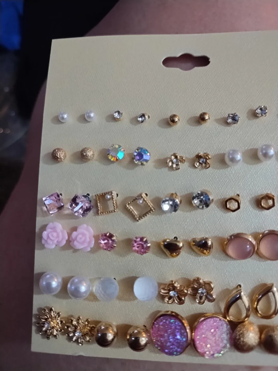 Stud Earring Set image indicator(2)