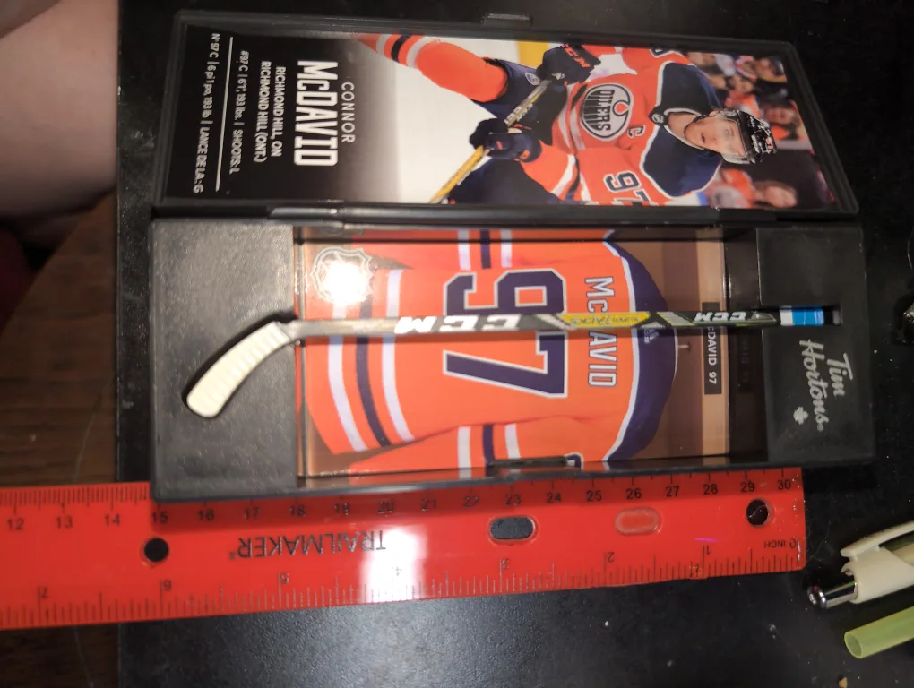 Tim Hortons NHL McDavid Mini Hockey Stick image indicator(3)