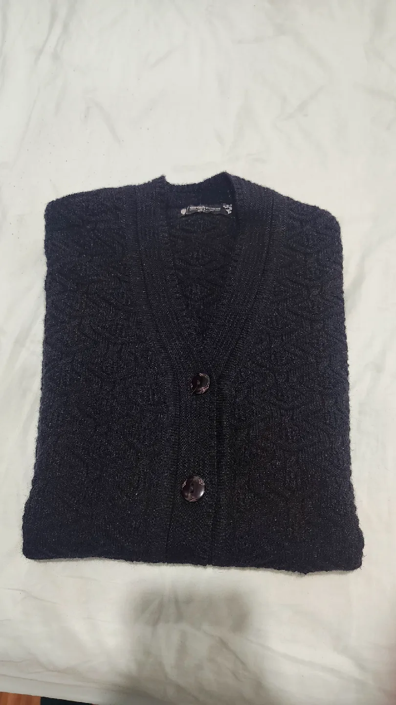 Female Black Knit sweater sleeveless image indicator(6)