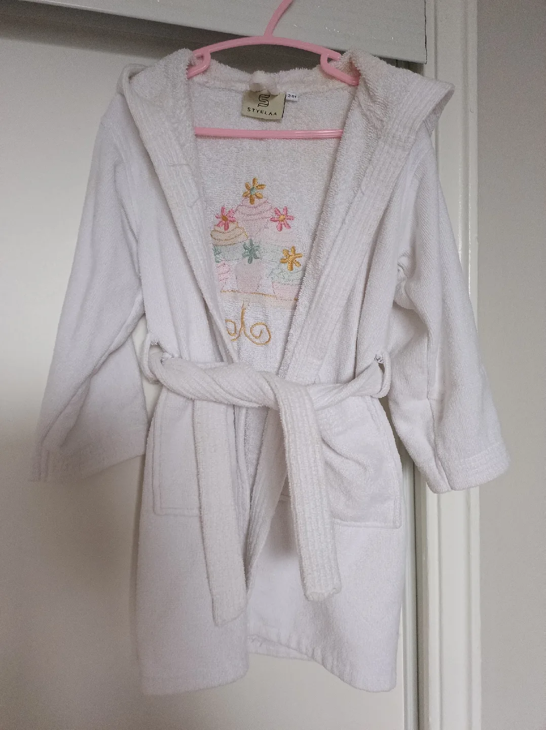 Kids White Bath Robe - Size 2-4Y image indicator(2)