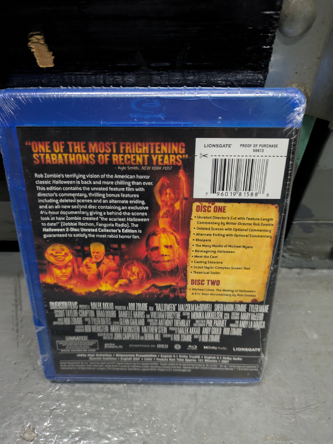 Halloween  2-Disc Unrated Collector's Edition Blu-ray - photo 2
