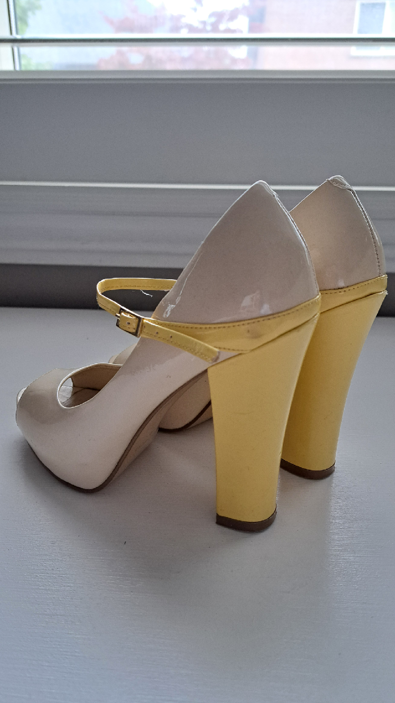 Nine West Beige & Yellow Heels, Size 5 - photo 5