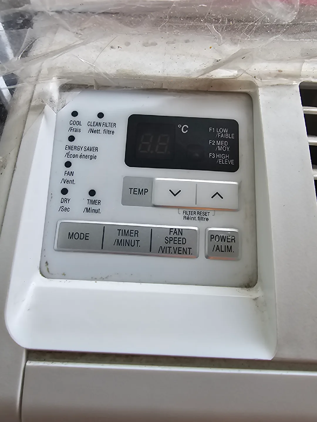 LG Window Air Conditioner with remote image indicator(2)