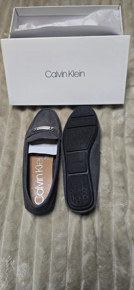 Calvin Klein Luna Suede Loafers - Size 8.5M - New in Box! image indicator(2)