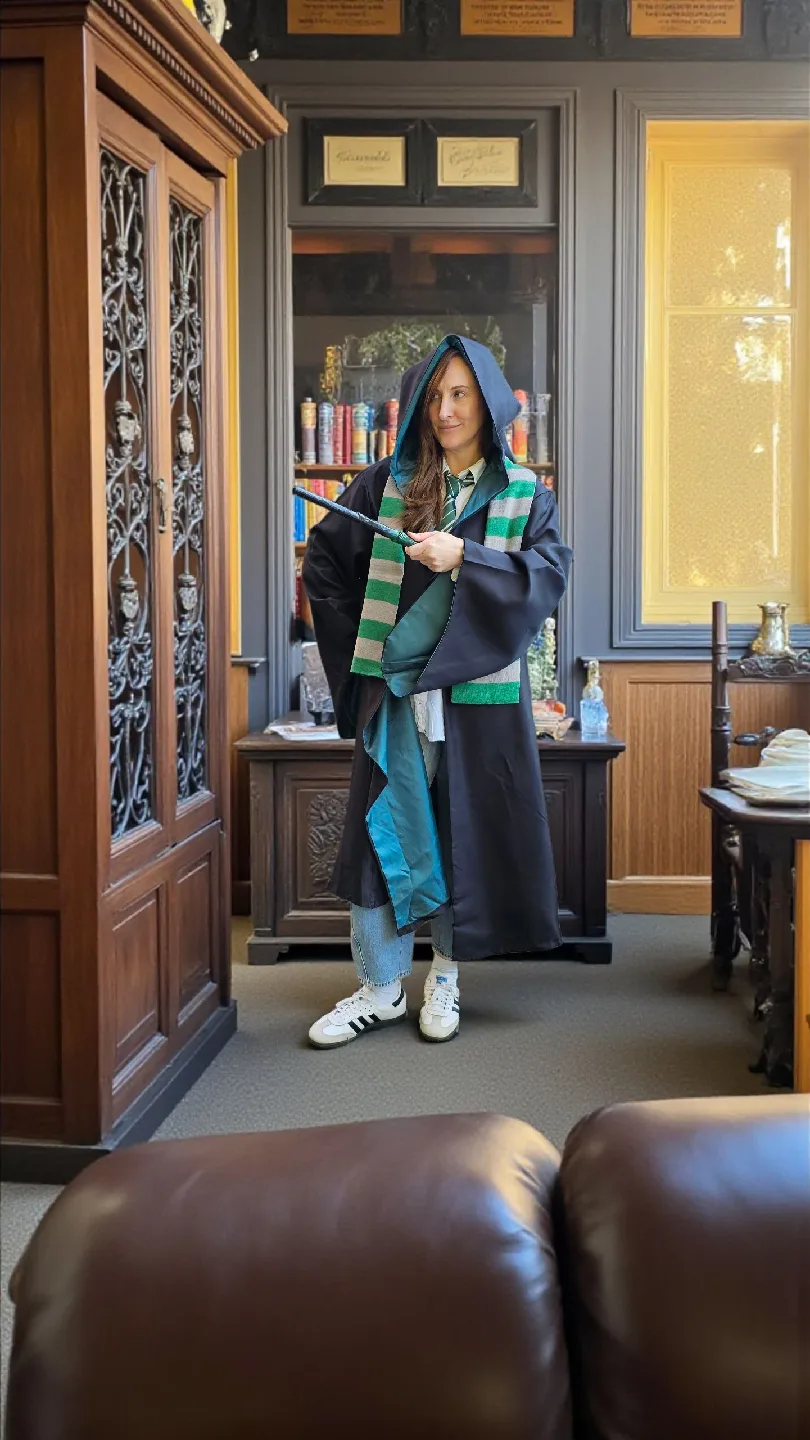 Harry Potter Slytherin Complete Costume adults M - L image indicator(10)