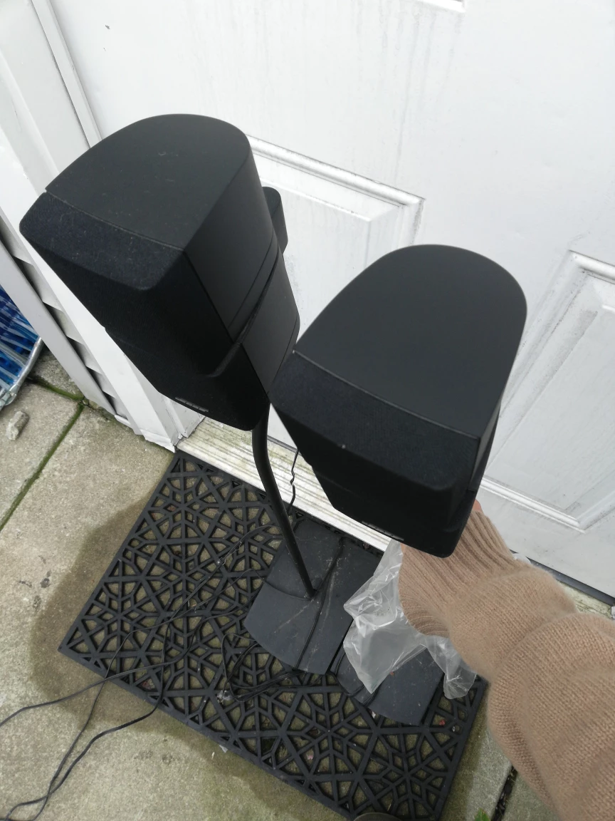 Bose Double Cube Speakers on Stands - Black - photo 5