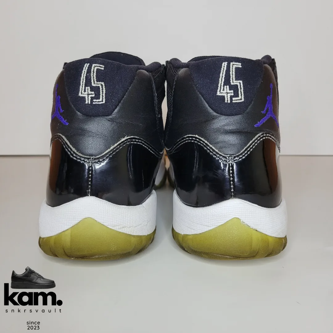 Air Jordan 11 Retro Space Jam image indicator(4)