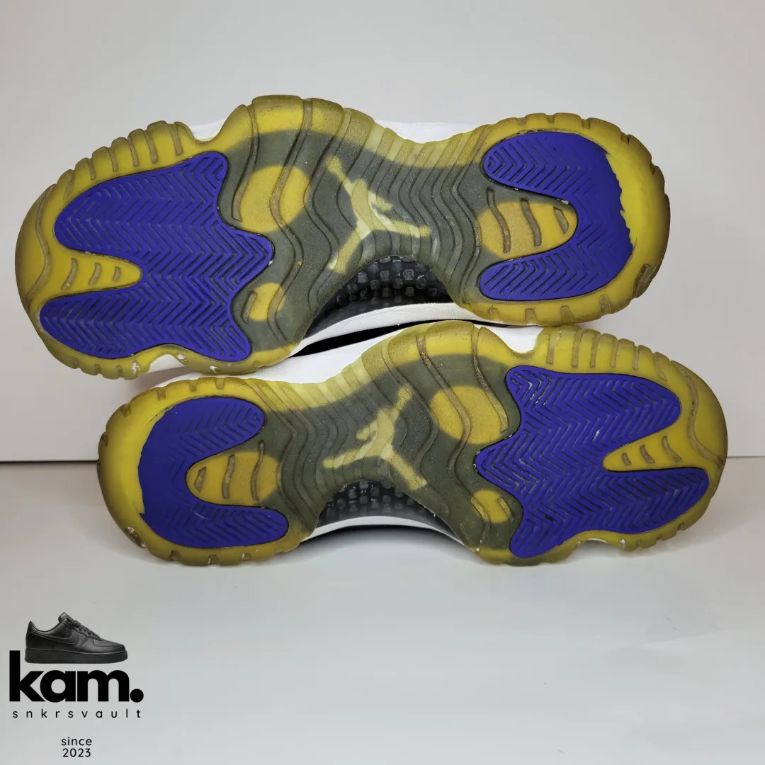 Air Jordan 11 Retro Space Jam image indicator(5)