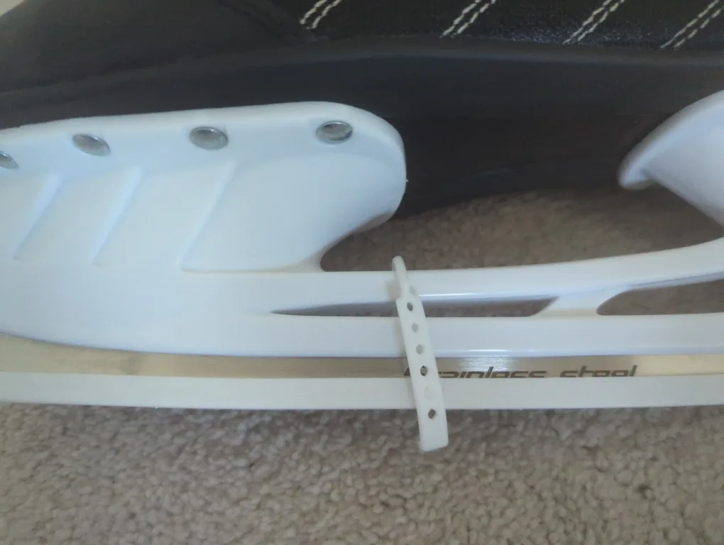 Vic Hockey H11VSHS Men's Ice Skates - Size 12 image indicator(5)