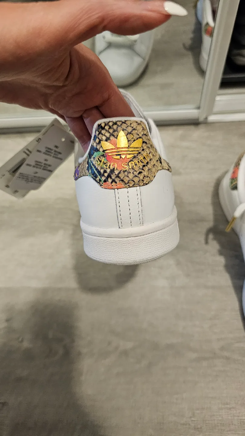 New Adidas Stan Smith White/Gold Shoes Size 6.5 US image indicator(4)