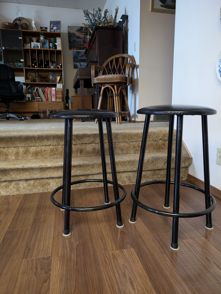 Set of 2 Black Bar Stools