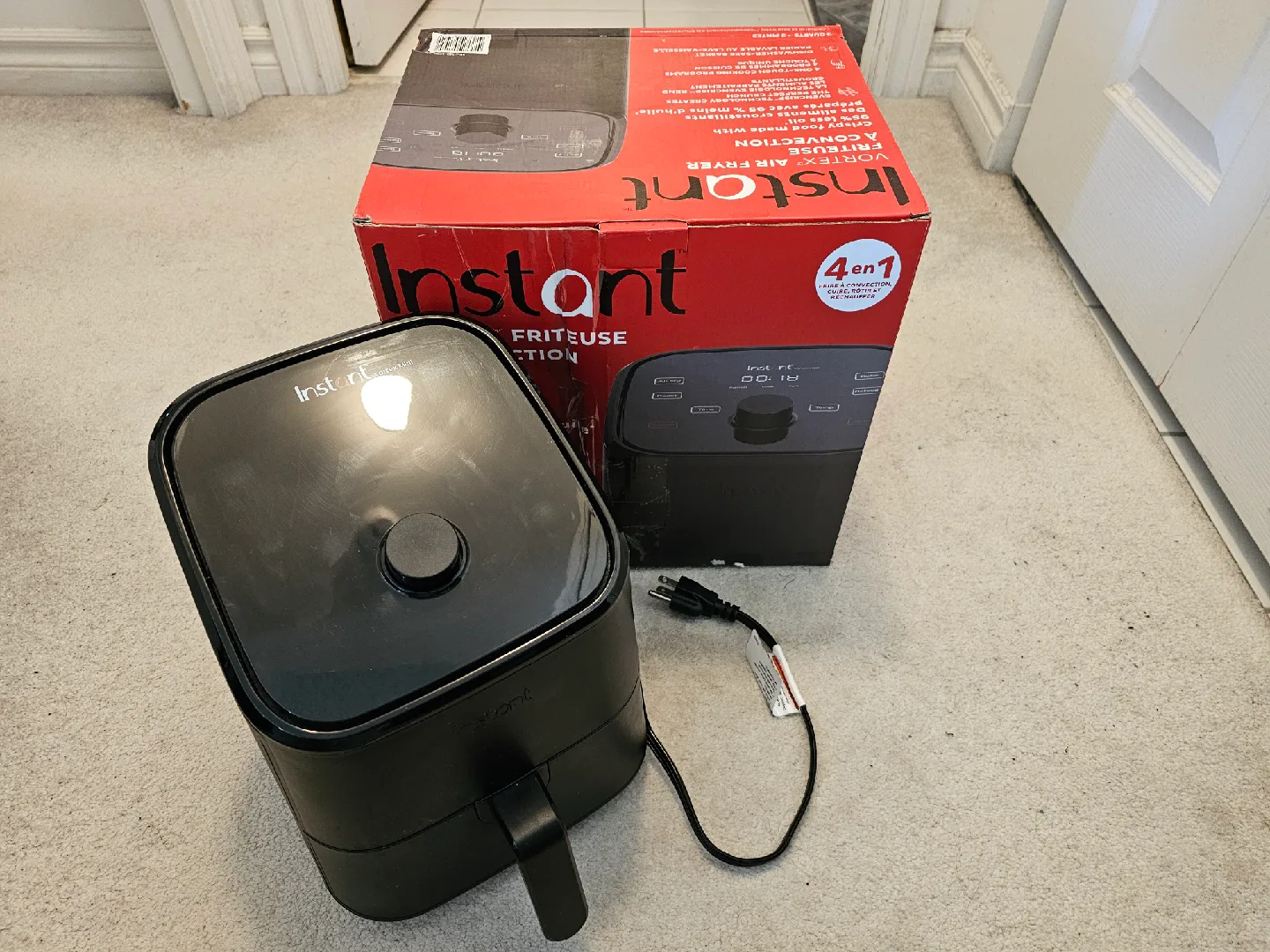 Instant Vortex Mini 4in1Air Fryer 2QT - Black